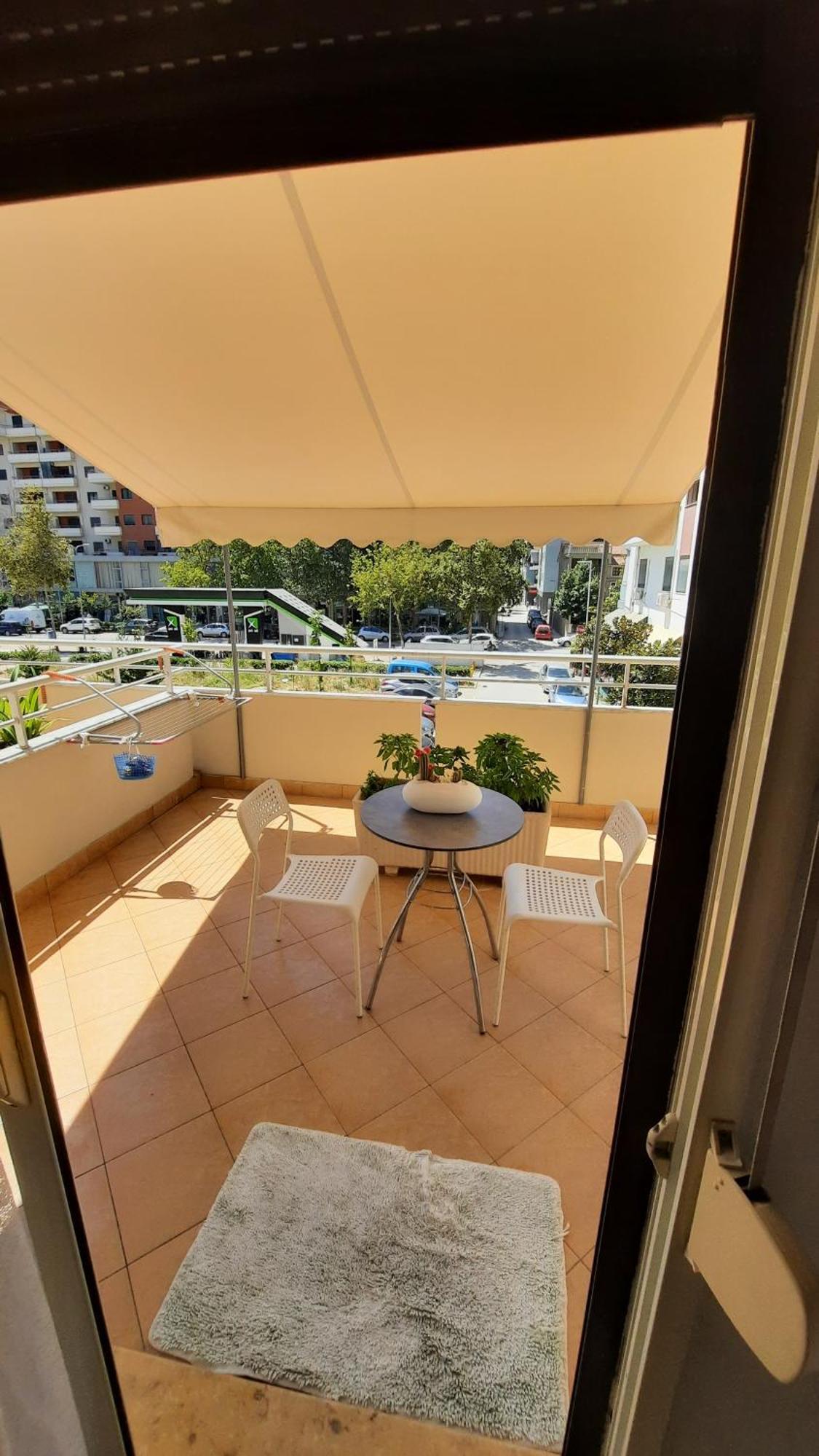 Disy Apartments Вльора Номер фото
