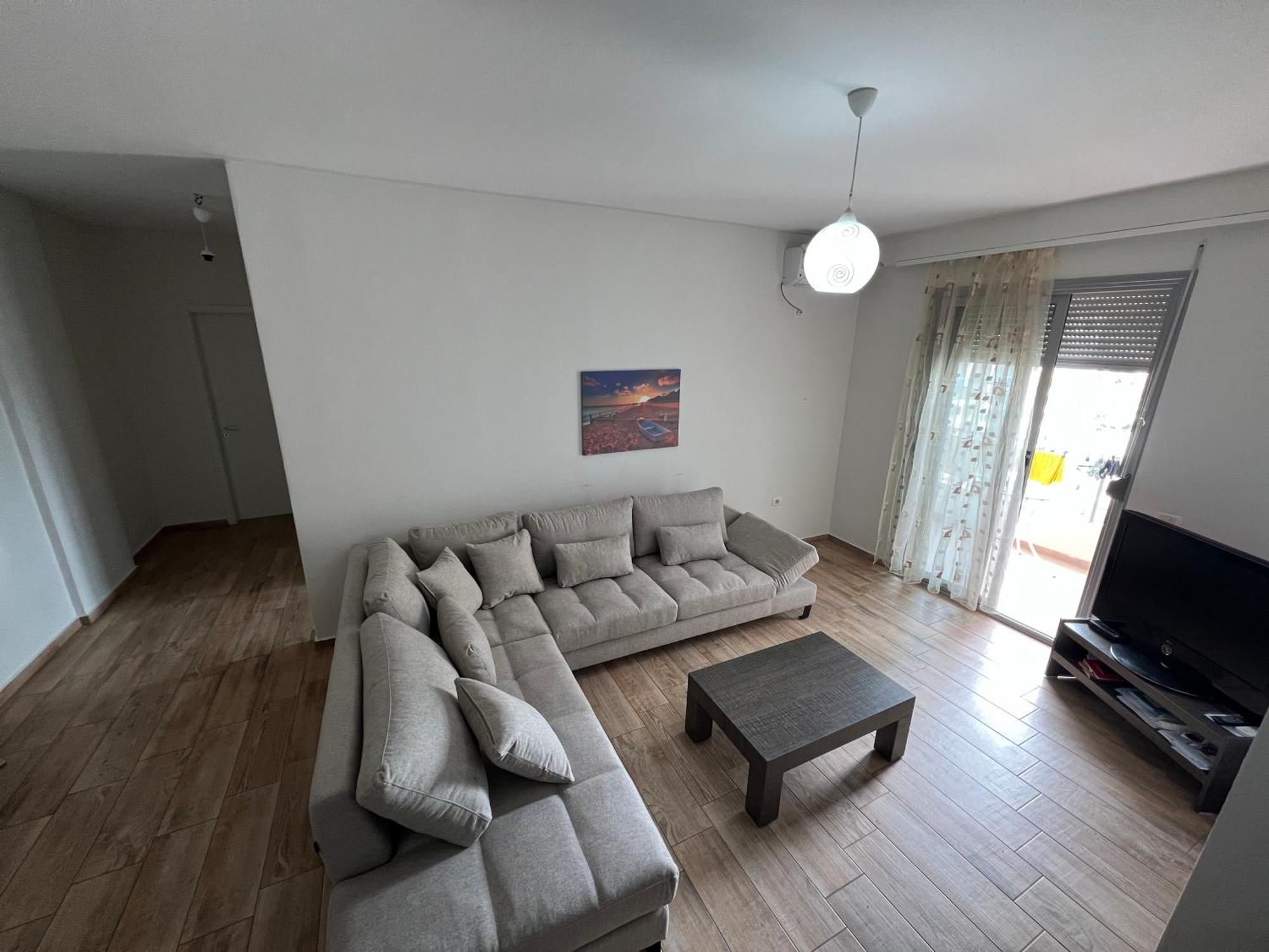 Disy Apartments Вльора Екстер'єр фото