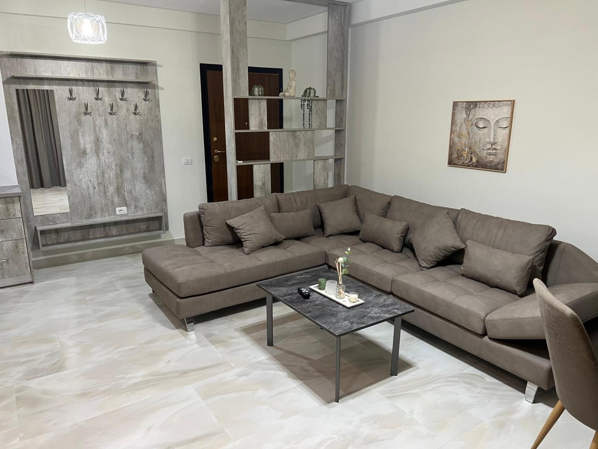 Disy Apartments Вльора Екстер'єр фото